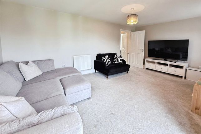 11, Elderberry Drive, Leicester photo 3