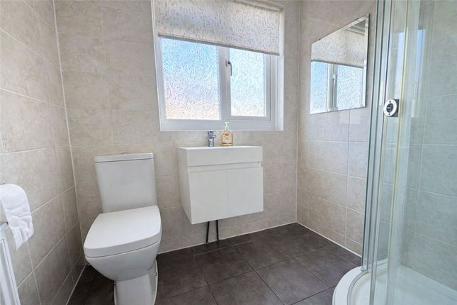 147, Felstead Road, Kent photo 4