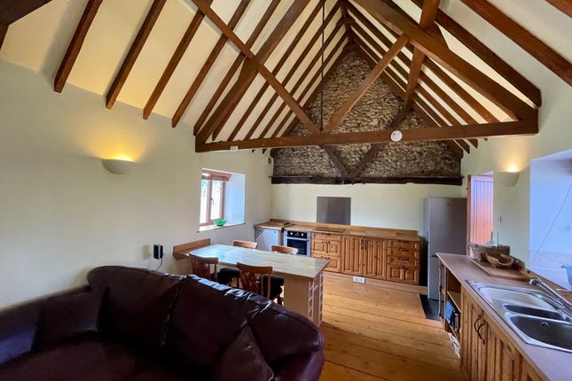 Taylor Barn, Brandon Road, THETFORD photo 2