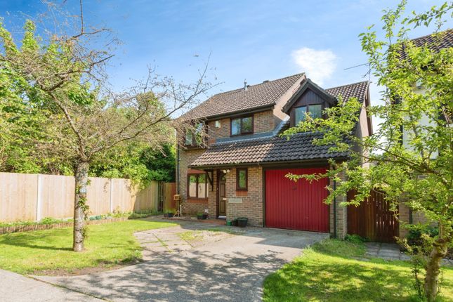 Thumbnail Detached house for sale in Woodstock Mead, Basingstoke, Hampshire