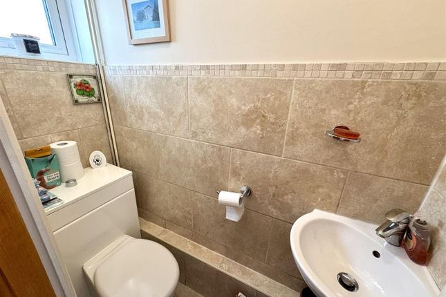 Cloakroom/WC