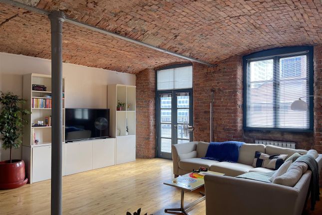 Thumbnail Flat for sale in Cambridge Street, Manchester