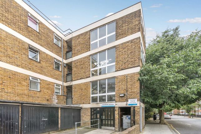 Thumbnail Flat to rent in St. Georges Road, London