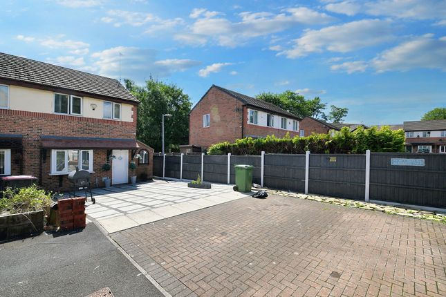 6 Hexon Close, Salford photo 3