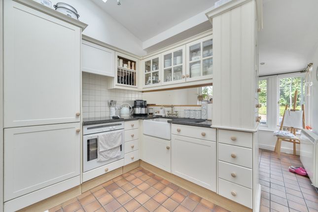 32, Kingsgate Road, Winchester photo 4