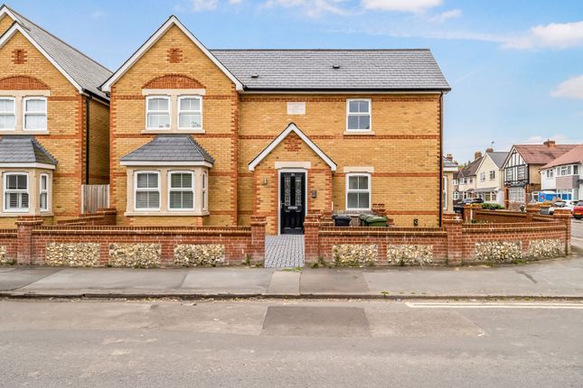 Flat for sale in Albury Road, Merstham