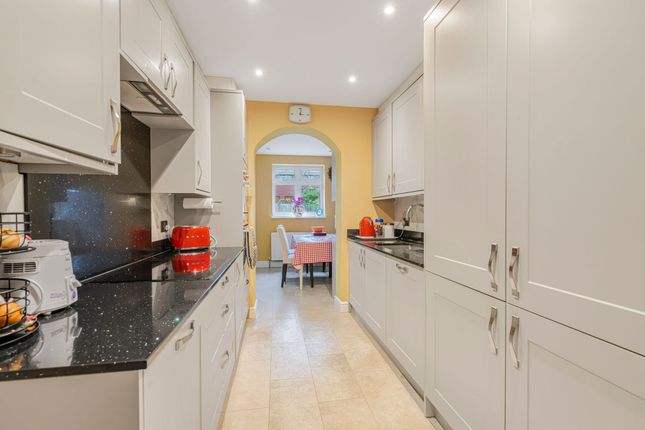 136 Cressex Road, High Wycombe photo 3