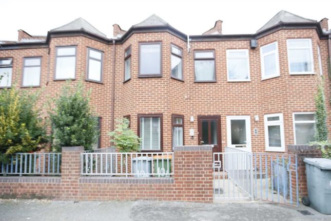 Thumbnail Terraced house for sale in Kennard Street, London