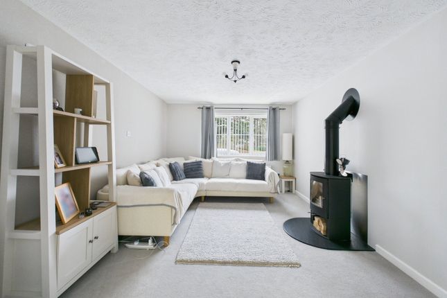 6, Foxglove Way, Coleford photo 2