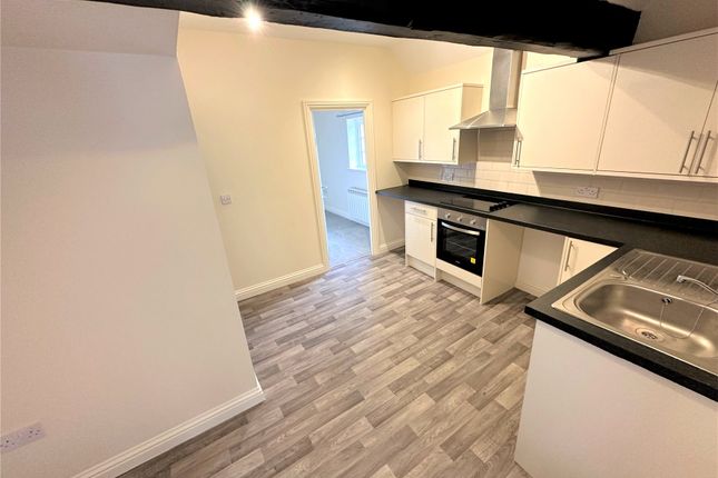 Flat 5, 13 Eastgate, Lincolnshire photo 3