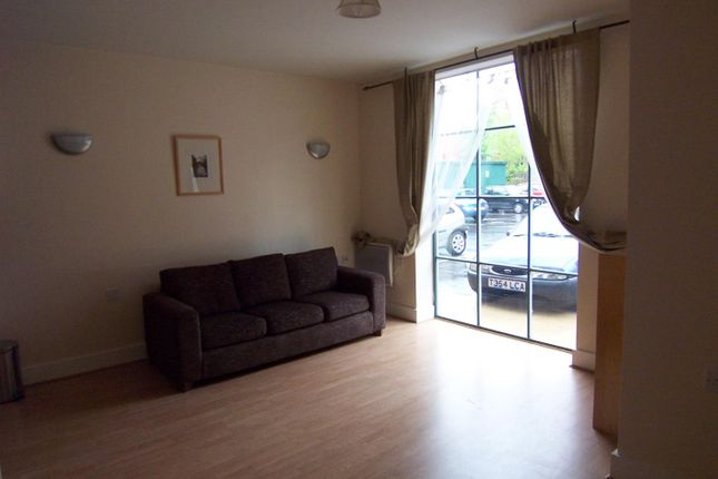 Thumbnail Flat to rent in Chapeltown Street, Manchester