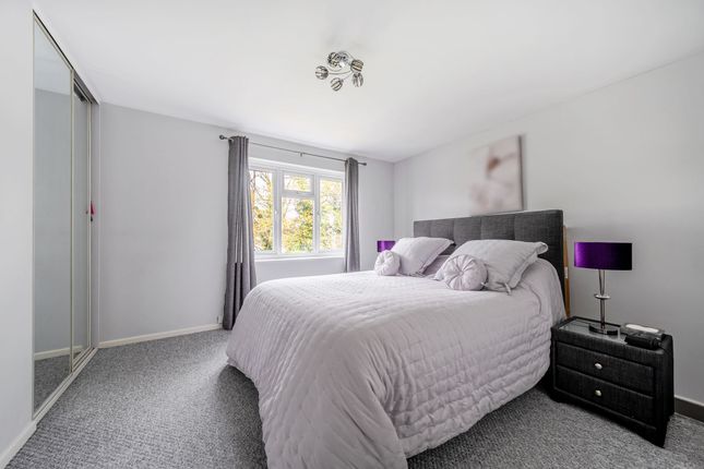 1 Springwell Road, Tonbridge photo 4