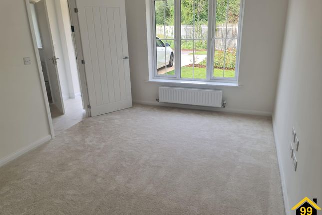 36, Toadmoor Drive, Burton on trent photo 4