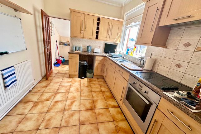 31 Rochdale Terrace, Pontypool photo 4