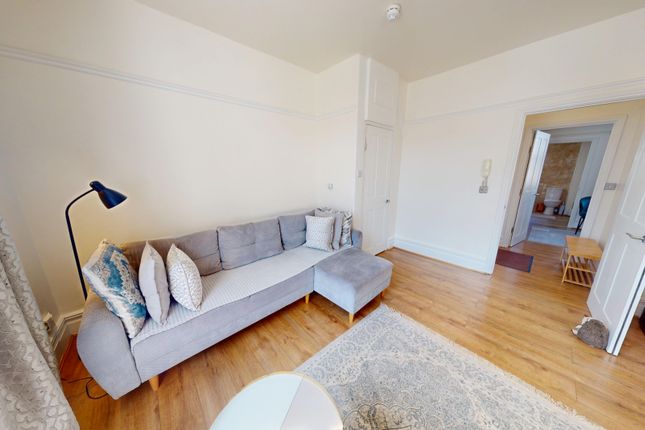 Flat 3, 14, Ship Street, Brighton photo 4