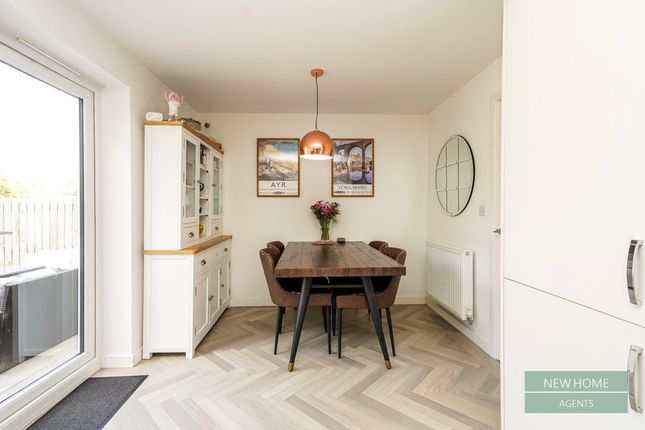 14, Halton Gill Grove, Harrogate photo 4