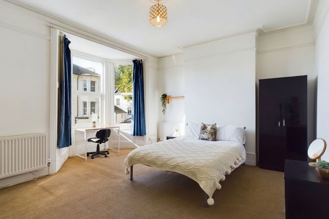19 Ditchling Rise, Brighton photo 2
