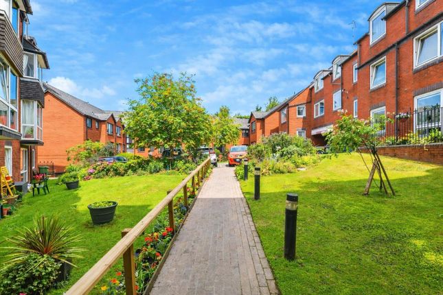 14, Homedee House, Chester photo 2