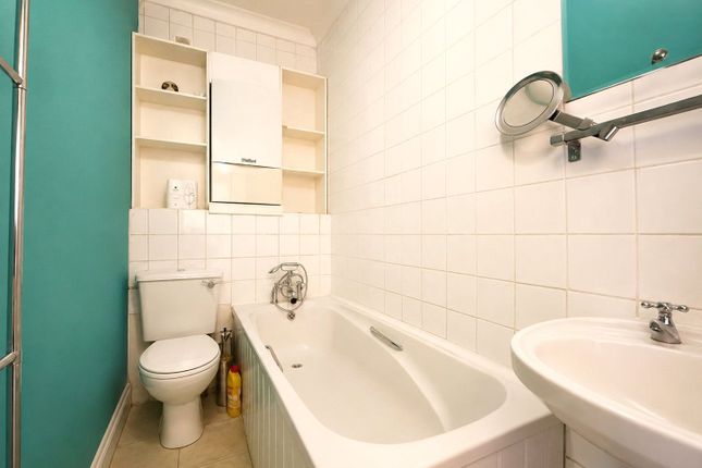 17B, Milton Place, Gravesend photo 4