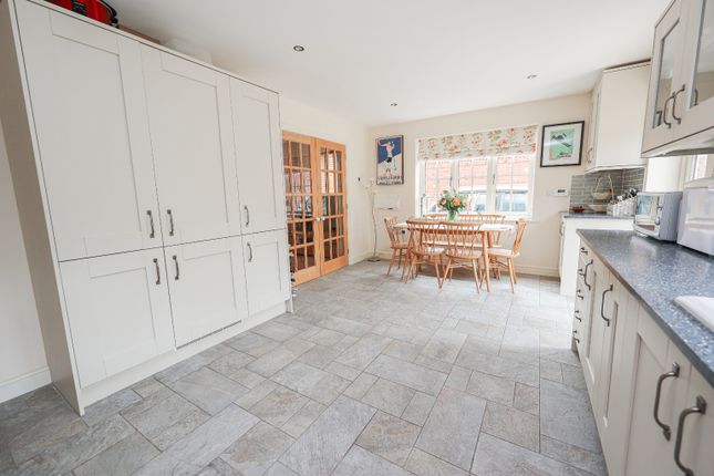 10, Holly Close, Lincoln photo 4
