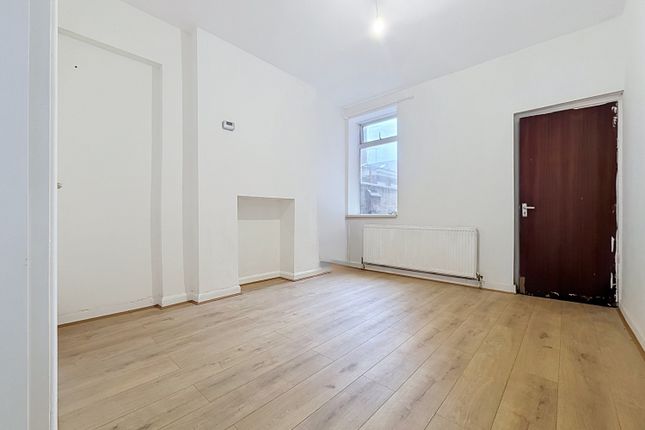 45, Dundonald Road, Leicester photo 4