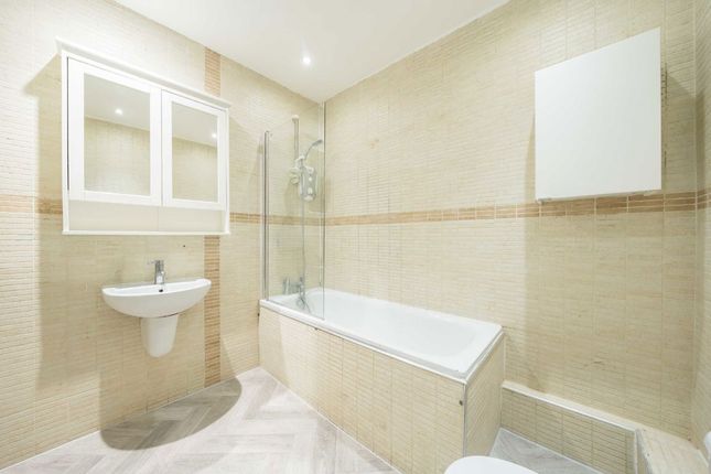 14A, Stapleton Road, London photo 4