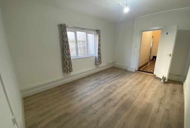 Flat 1, 26, Ninian Road, CARDIFF photo 5
