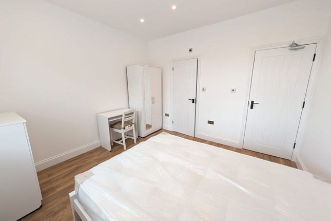 36b (Rooms), Palermo Road, Willesden Junction photo 2