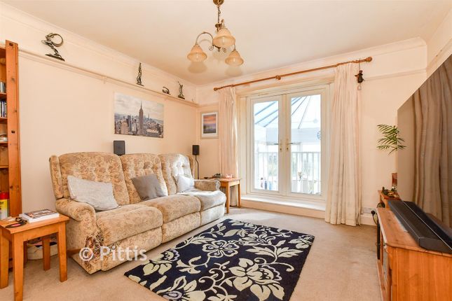 5, Quay Lane, Brading photo 4
