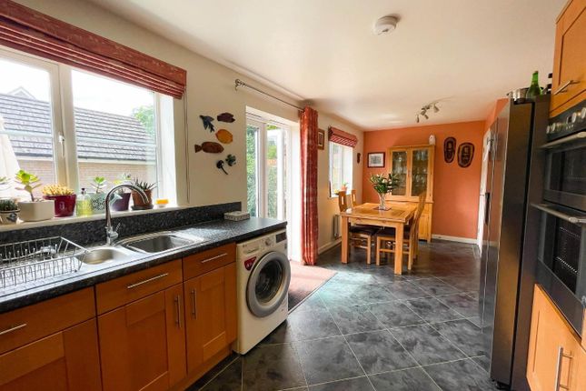 2, Knights Orchard, Whittlesford, Cambridge photo 3