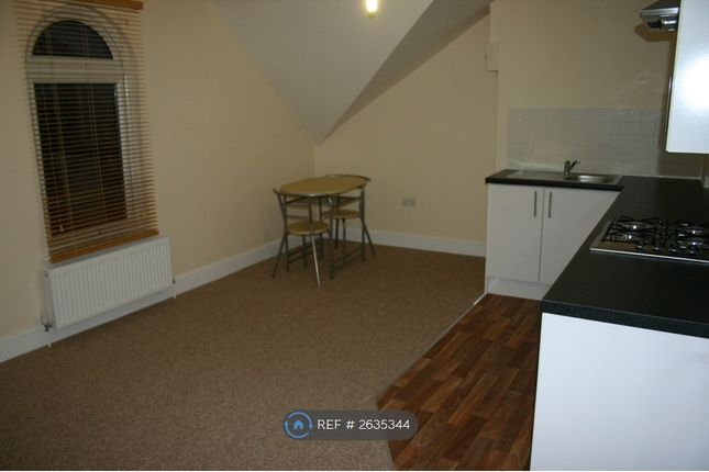 Large Open Plan Kitchen / Lounge