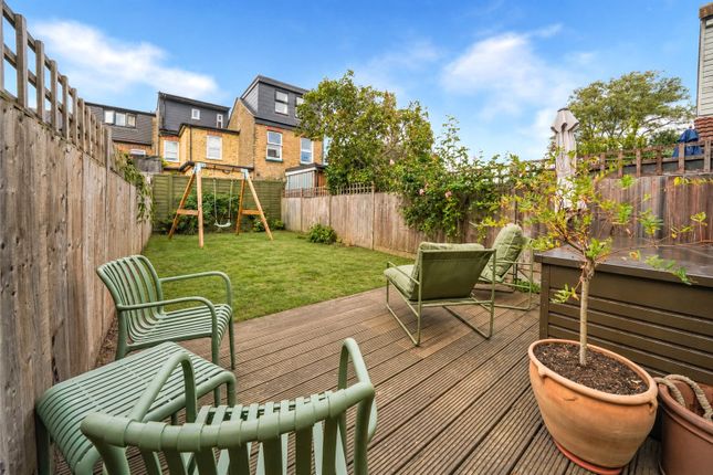 8, Springfield Road, London photo 4