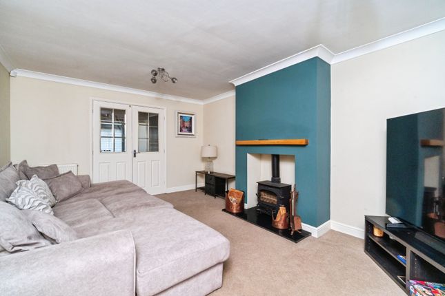 12, Odin Court, Scartho top, Grimsby photo 2