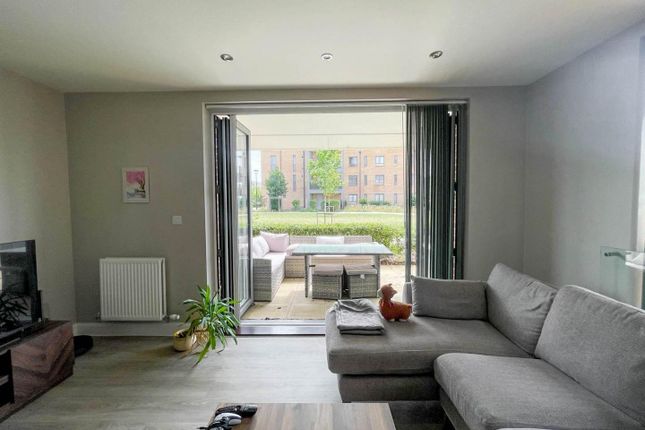 32, Renard Way, Trumpington, Cambridge photo 4