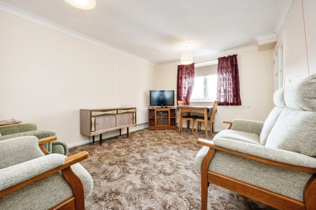 35, Hamilton Court, Leighton Buzzard photo 4