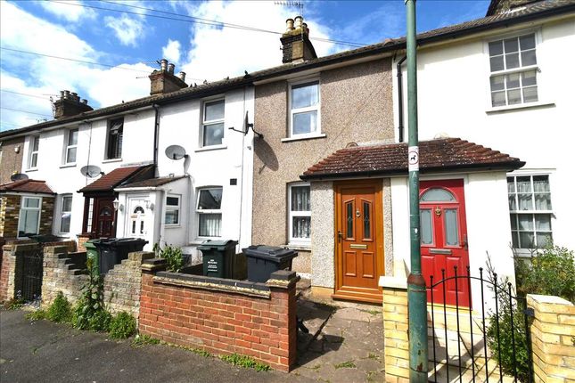 Thumbnail Property to rent in St. Martins Road, Dartford