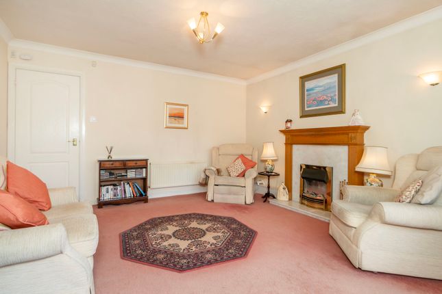 21, Whitehaugh Park, Peebles photo 3