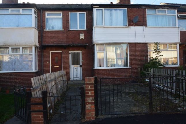 Terraced house to rent in Park View Avenue, Leeds