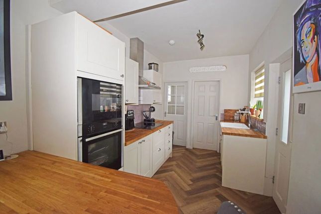 19, Station Street, Droitwich photo 4