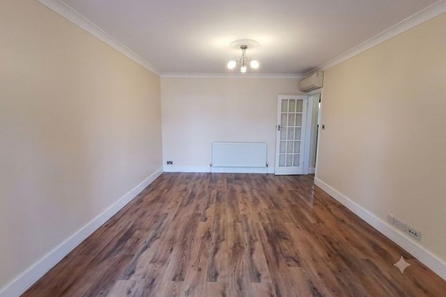 118, Waverley Road, Harrow photo 3
