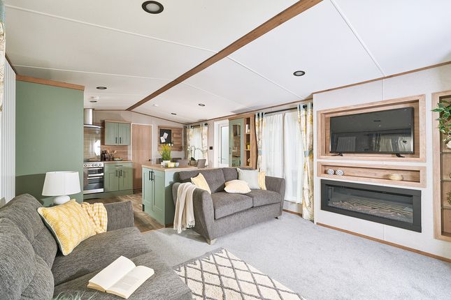 2-bed caravan on Nottage Park Lodges, Moor Lane Nottage, Porthcawl, £119,950