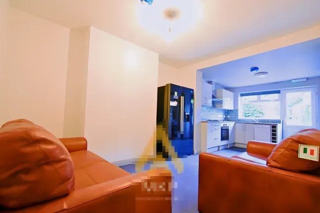 144, Lodgehill Road, Birmingham photo 4