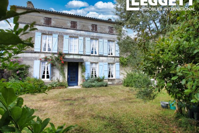 Villa for sale in Bresdon, Charente-Maritime, Nouvelle-Aquitaine