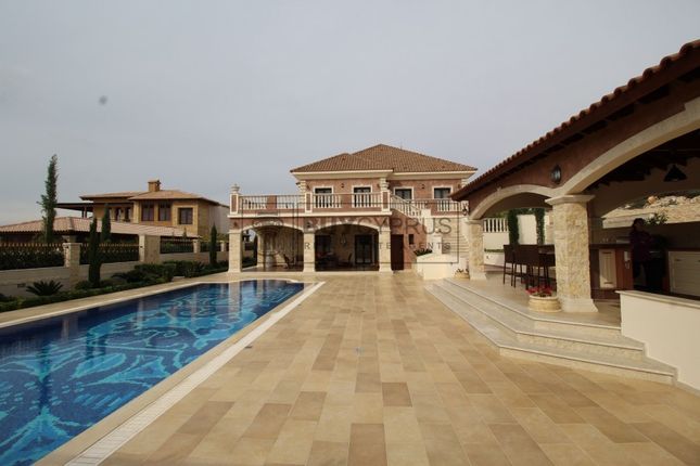 Villa for sale in Aphrodite Hills, Paphos, Cyprus