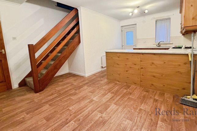 Caplestone Close, Tyne and Wear photo 5