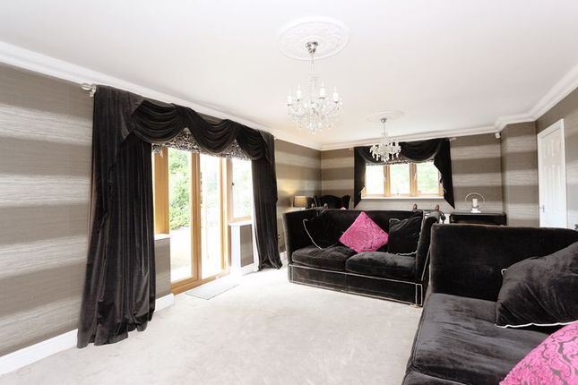 32, Gravel Lane, Chigwell photo 4
