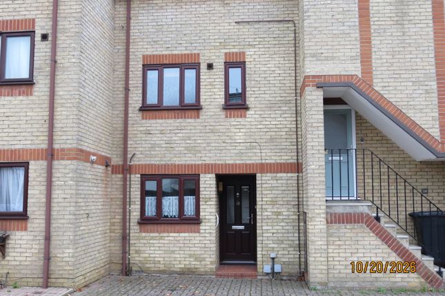 2-bed terraced on Brays Lane, Ely, £1,050/mo