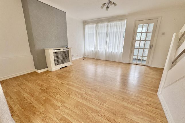 9, Flitwick Road, Westoning Bedford photo 2