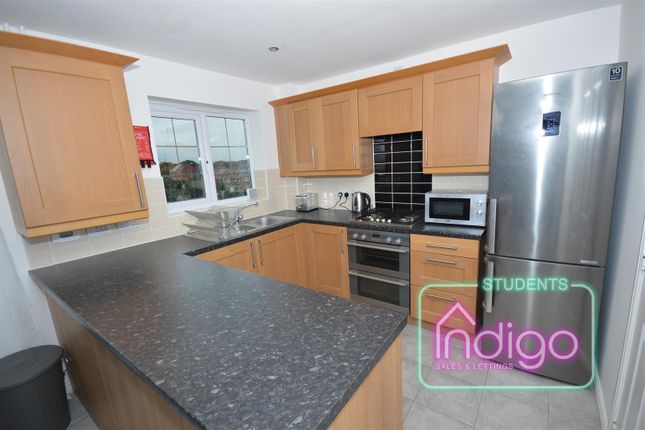 72, Galingale View, Newcastle photo 5