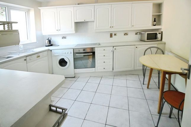 5, Kings Court, Chester photo 4